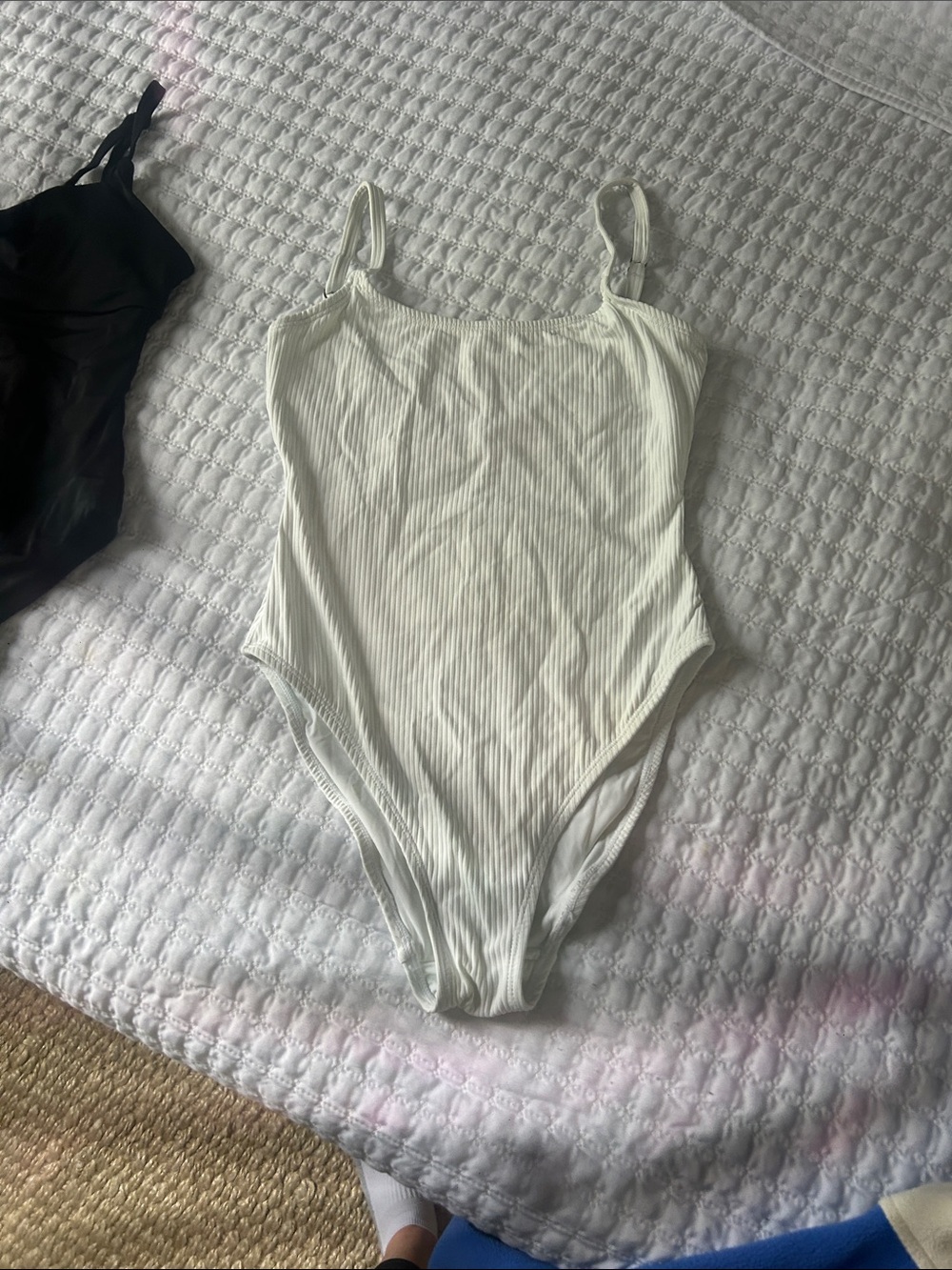 Andie Classic Ribbed Women  One-Piece Swimsuit in white